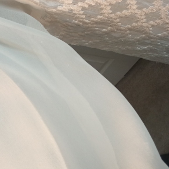 AGHA NOOR Pakistani/INDIAN DRESS 100% SILK with silk embroidery on bottom. - Picture 6 of 16